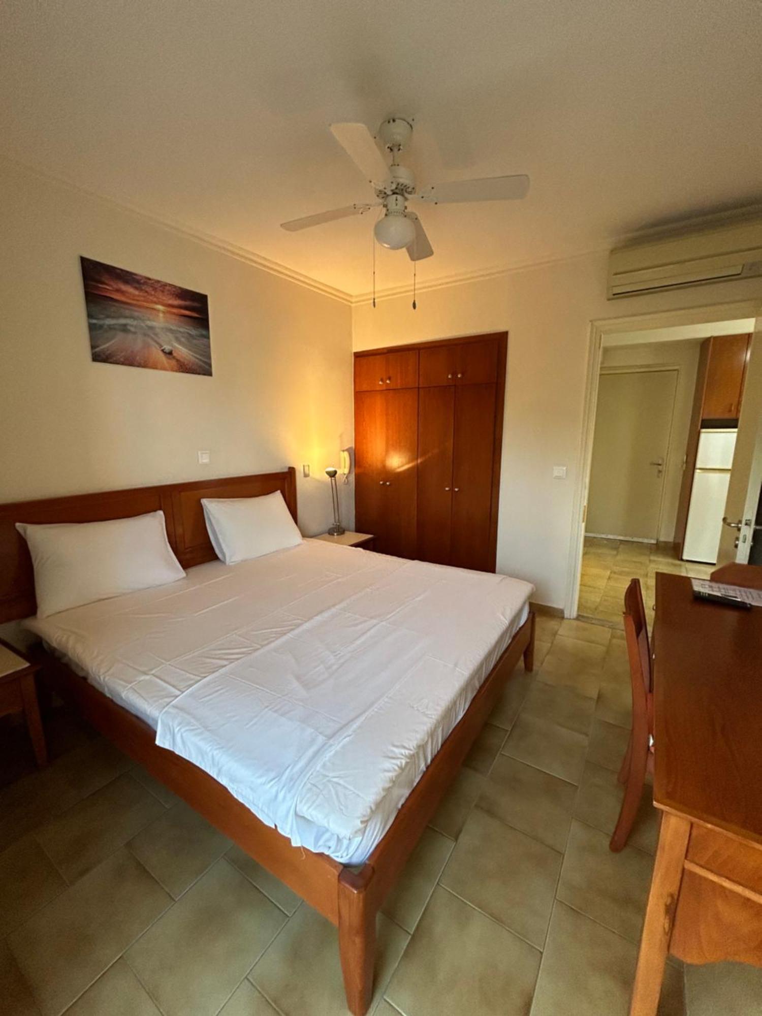 Captain Yiannis Studios & Apartments Kos Town Exterior photo